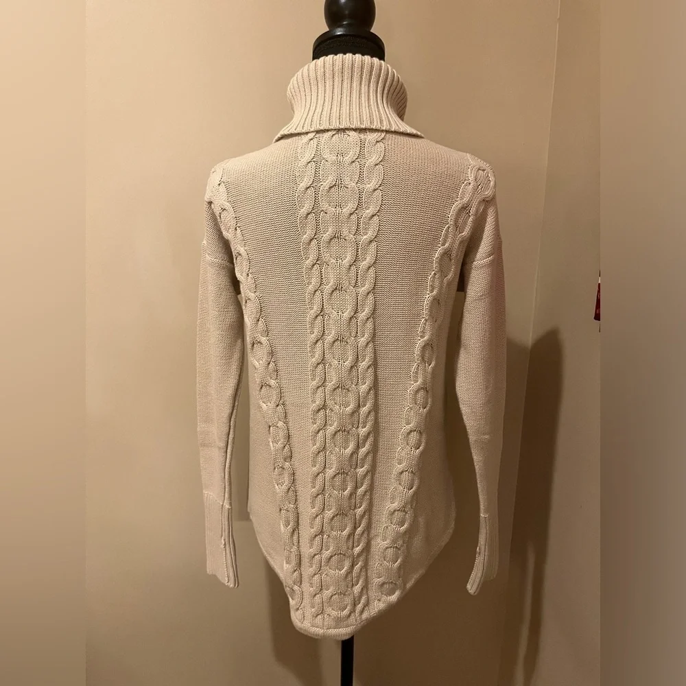 LL Bean Cable Knit Turtleneck Sweater, size small